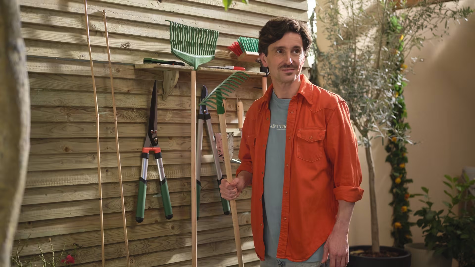 Action biedt een tip van om uw tuin in de lente te starten zonder bankroet te gaan